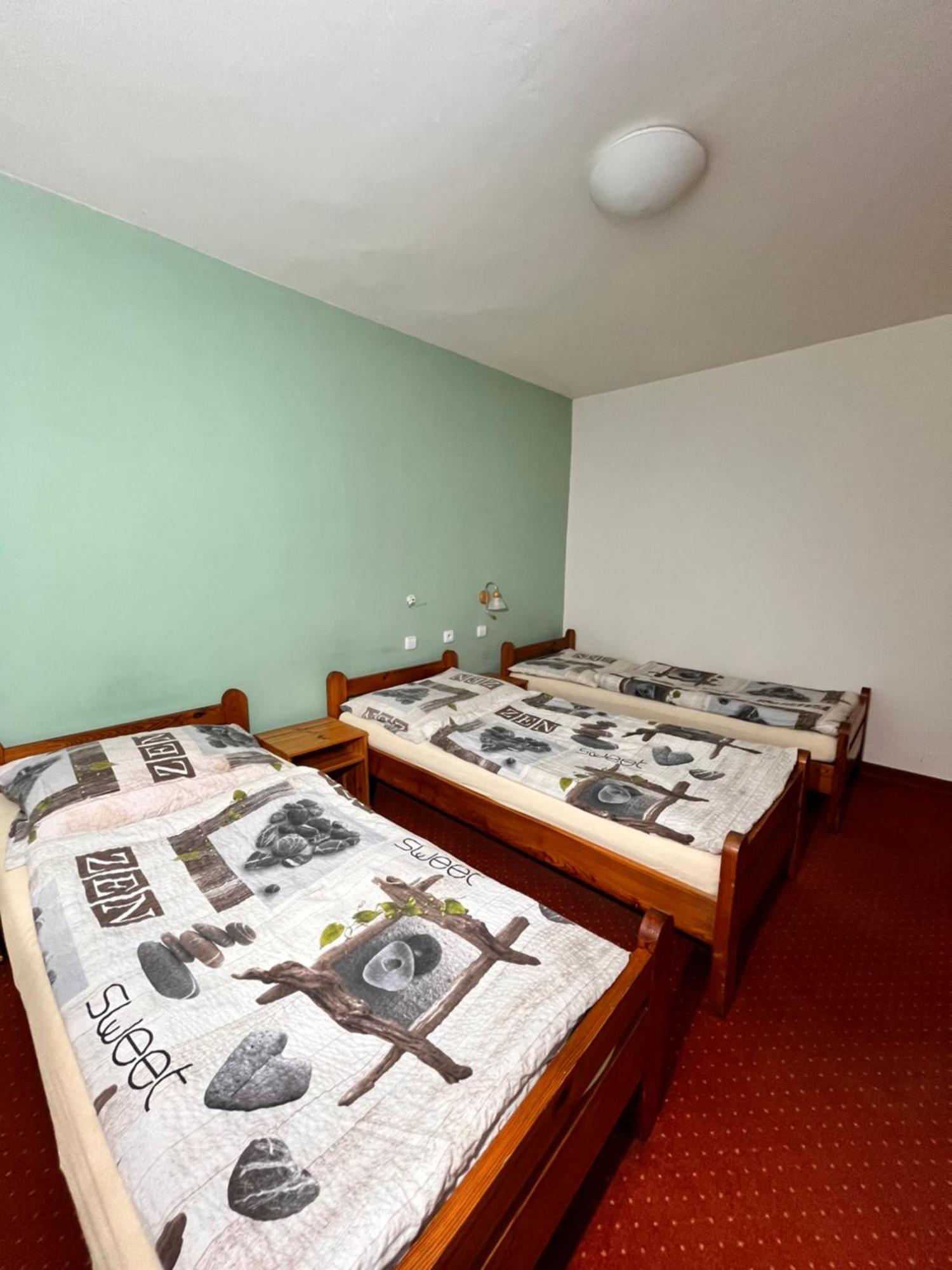 Vila Morava Hotel ลิฟตอฟสกีมิคูลาช ภายนอก รูปภาพ